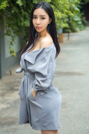 年轻的善良的女教师5免费观看
