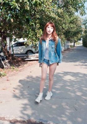 花吃了那女孩