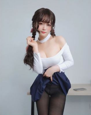 两个校花被校长双伦h