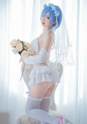 丰满女人